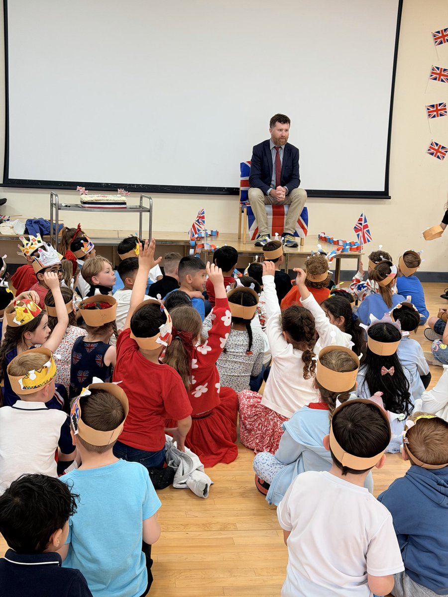 GLPrimary's tweet photo. Y1 had a special visitor! https://t.co/hIrR6P2LLW