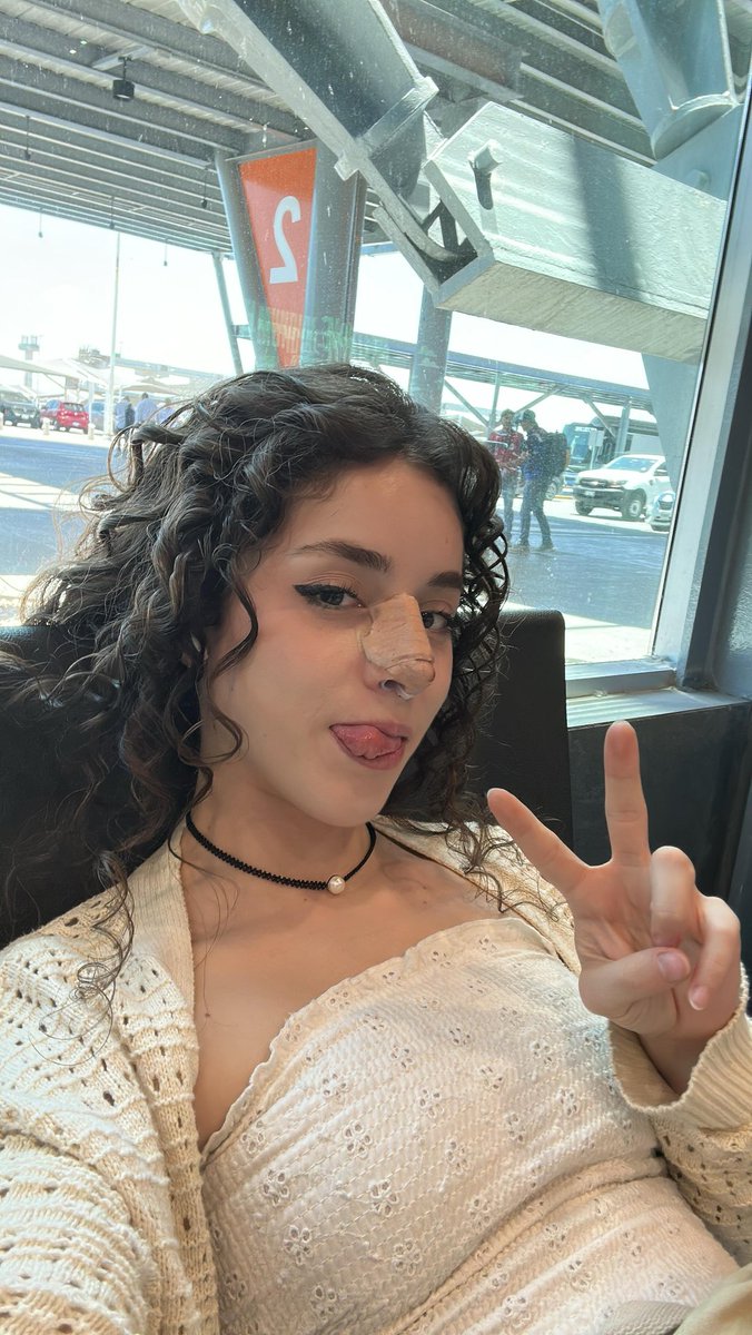 giselleglezv's tweet photo. Hoy nariz reveal 🤭 ya quieren verla? https://t.co/nI0lrDpAEo