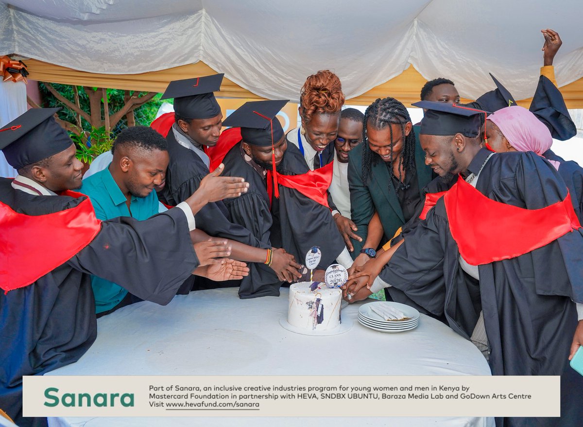 RefugeeRiso's tweet photo. We celebrated the graduation of the FIRST cohort of Riso Digi Lab a @sanarakenya program empowering young women and refugees with skills in graphic design and audio production 🎨🎙️🔥 https://t.co/tviRdU2W3h