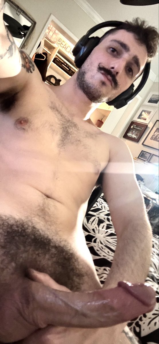 swarthyboystink⎛18+⎞ tweet media