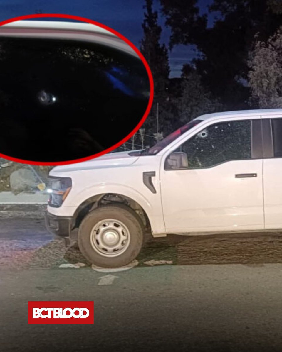bct_blood's tweet photo. Atacan a balazos convoy en Tecate que trasladaba a un custodio de El Hongo detenido con droga y celulares. El Comisario Ramiro Tolentino y el oficial Jonatan Alcantarilla resultaron heridos en el puente del Nido de las Águilas. Se reportan fuera de peligro.

#BCTBlood #Tecate https://t.co/k4a7ovtMxg