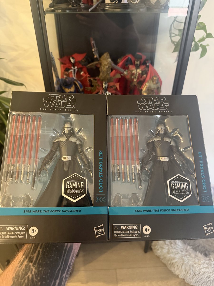 TheIrishCarp's tweet photo. The grails arrived! Look forward to getting one signed by @SamWitwer at fan expo! 

#forceunleashed #starkiller https://t.co/OXY4JJcnUD