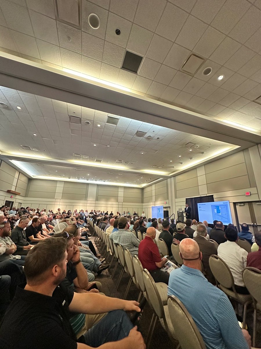 theNLEP's tweet photo. More than 360 companies were represented at today’s Northwest Louisiana Data Center Supplier Outreach Event.

The turnout and engagement showed that North Louisiana businesses are ready to be part of this growing industry. https://t.co/ojkZqRTVJz