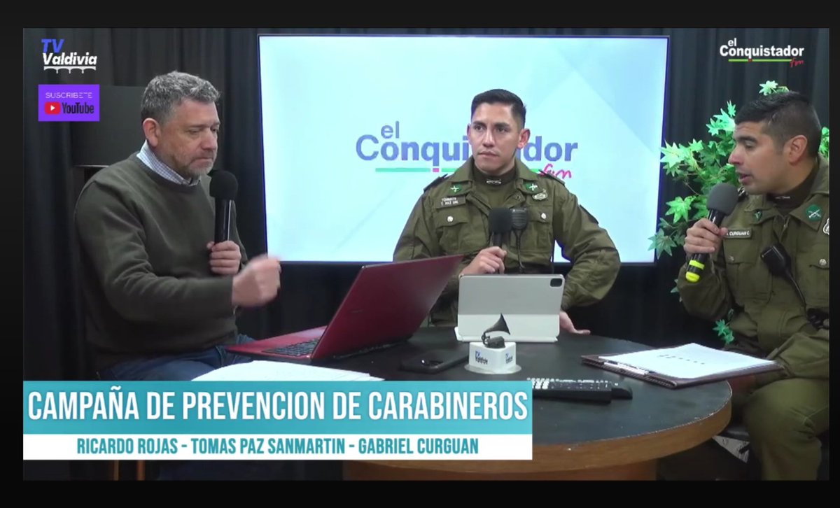 CarabLosRios's tweet photo. 📣 Por 📻 @CqValdivia, Carabineros de la Subcom Oscar Cristi Gallo continúan difundiendo 🗣 campaña para evita estafas telefónicas, cuyas denuncias han aumentado los últimos años, afectando principalmente a adultos mayores. 🔊
#LaPrevenciónEsNuestraEsencia https://t.co/qkZvBdHmLT