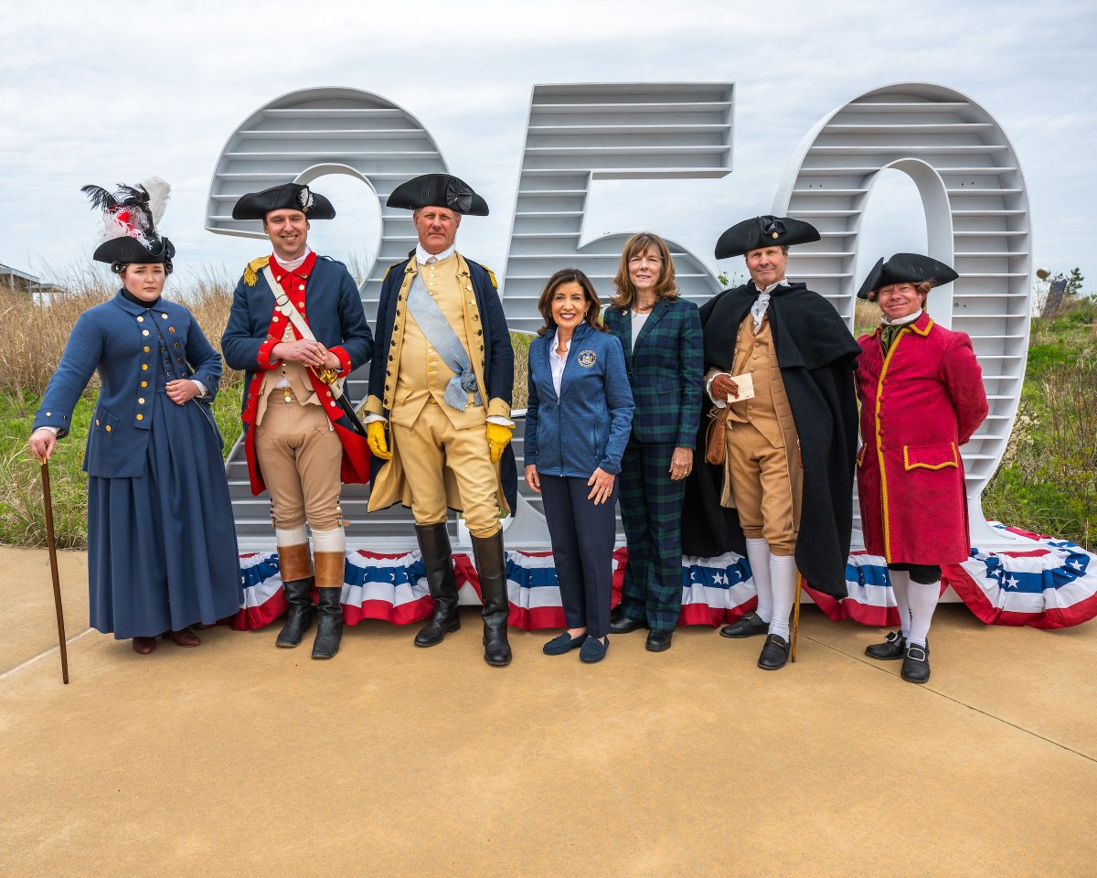 Governor Kathy Hochul tweet media