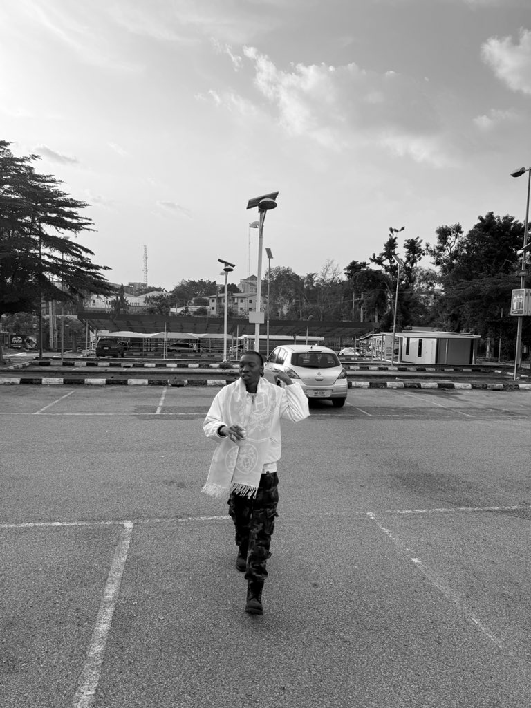 omoge out NOW! tweet media
