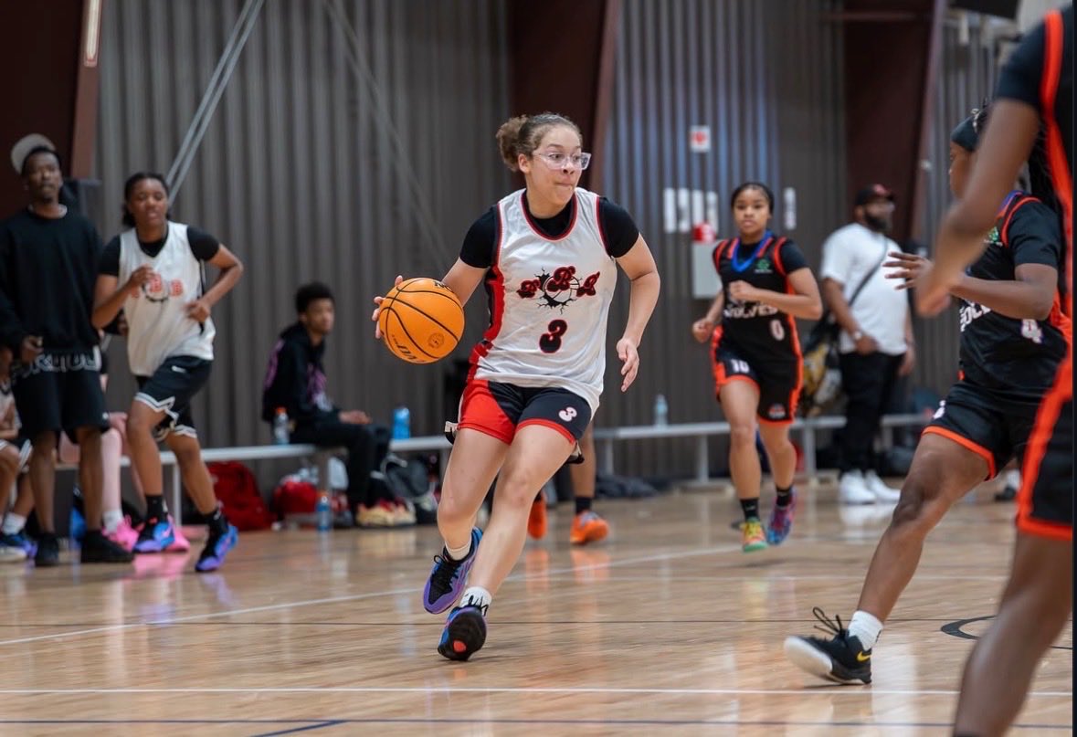 DL6Sportsplex's tweet photo. Pre-Mother’s Day Dump 🔥🔥🔥🏀🔴🔵 #thefuturestartsnow

📸 : @shotbytheculture

#yourcityourplatform
#yeahthatgreenville
#dl6 https://t.co/MRBb5VzD5h