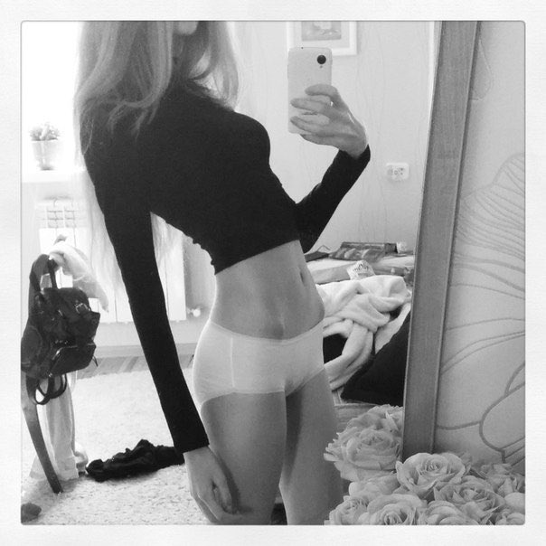 boneswasted's tweet photo. ...motivation? go look in the mirror babe ♡ https://t.co/TRQMHZvnK8