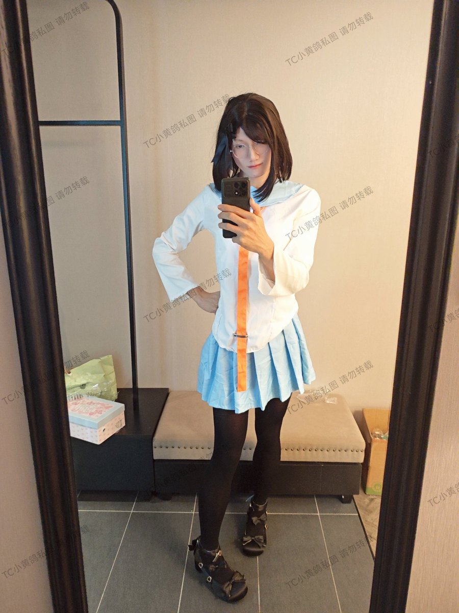 TcGuGu759's tweet photo. #伪娘 #男娘 今天是���恋 本应该配白丝的 但是忘记带了 但是感觉黑丝也不错 https://t.co/NHIErHYY7P