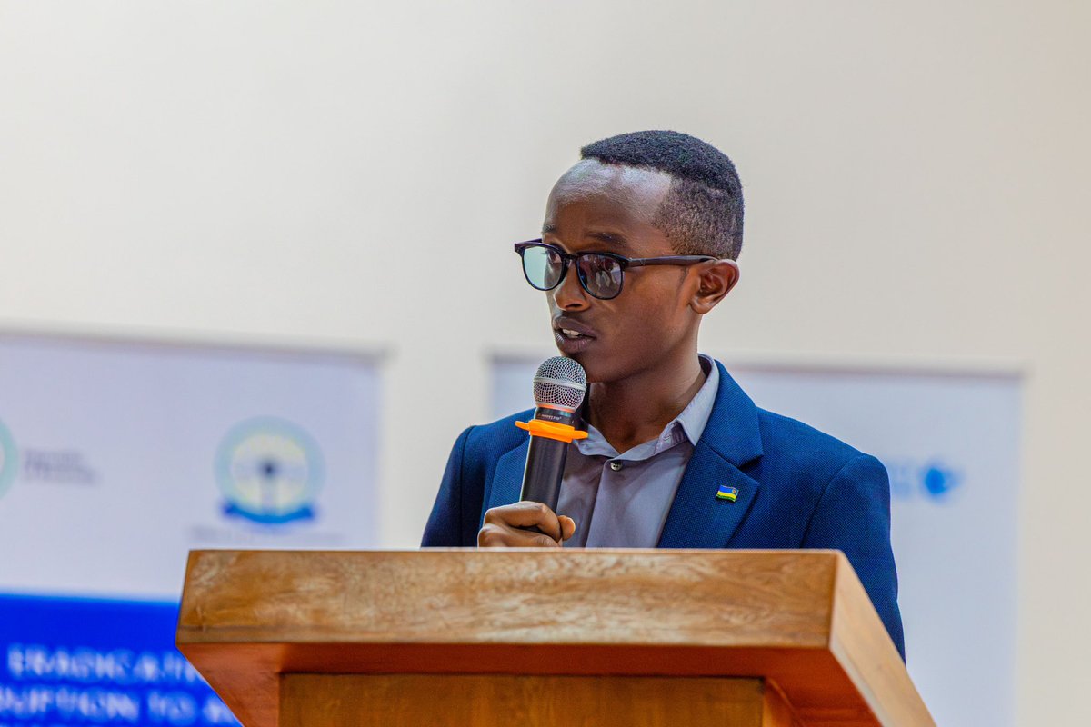 UrsuHuye's tweet photo. Today at Huye Campus, @Uni_Rwanda officially launched its Anti-Corruption Committees, marking a major milestone in institutional integrity. The Chief Ombudsman, Hon. @NirereMadeleine, delivered a powerful message to students, reminding them of Rwanda’s chosen values and path.🇷🇼✊ https://t.co/PVjyB2gwJQ