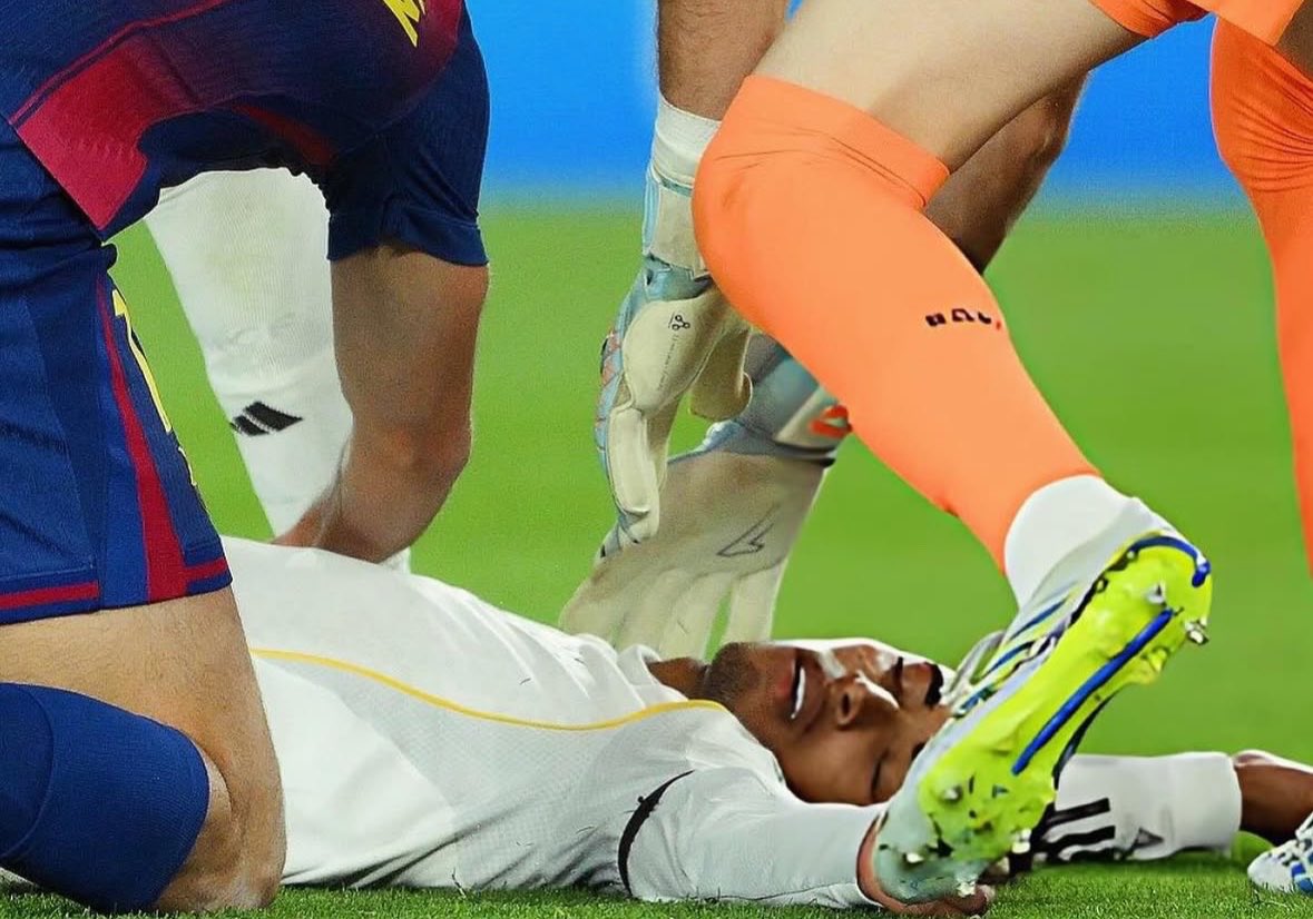emily (joao pedro’s left foot) tweet media