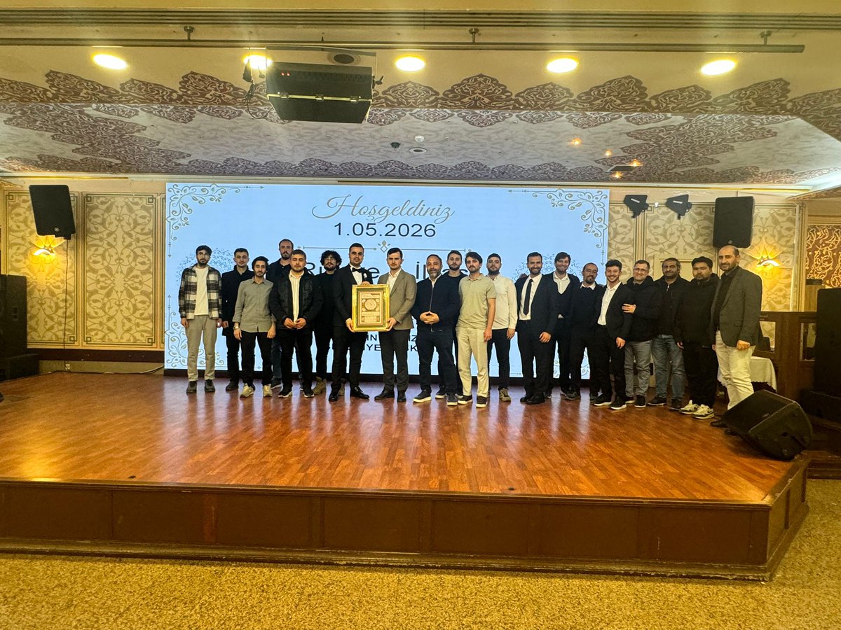 4fakulte's tweet photo. Komisyon üyelerimiz ve mezunlarımız ile birlikte, üniversite komisyonu mezunlarımızdan İlyas Turan ve Talha As reislerimizin düğün cemiyetlerine katılım sağladık. İki reisimize de iki cihanda saadetler dileriz. https://t.co/g8niyBOlYa
