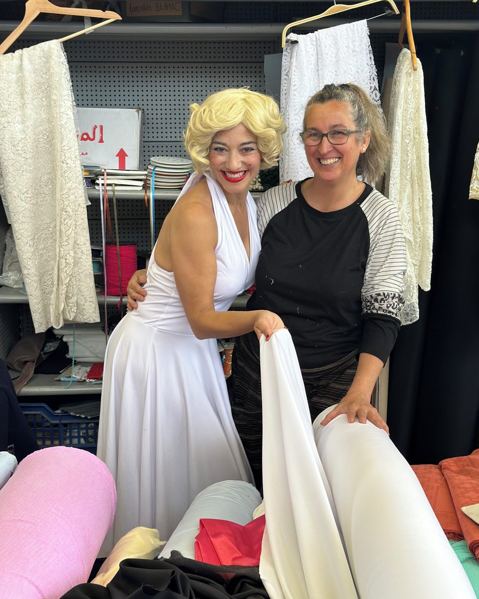 EncantsBCN's tweet photo. Encants Barcelona va celebrar la 🇪🇺Capitalitat Europea del Comerç de Proximitat i donant un tast del nostre pròxim esdeveniment:🗓️“Marilyn Monroe a Encants Barcelona: 100 anys d’una icona” de l’1 al 20 de juny a Encants Barcelona. https://t.co/hLJFr4CqP6