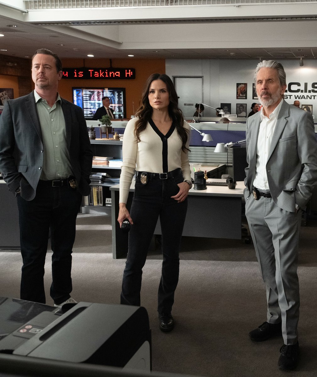 TVFanatic's tweet photo. Broadcast TV used to feel like an event — now ABC, NBC, and FOX seem more interested in reality TV and sports than scripted shows 📺💔 https://t.co/g9GGU85TMn CBS is the only network still acting like scripted matters. #Upfronts https://t.co/F3LowU1oFo