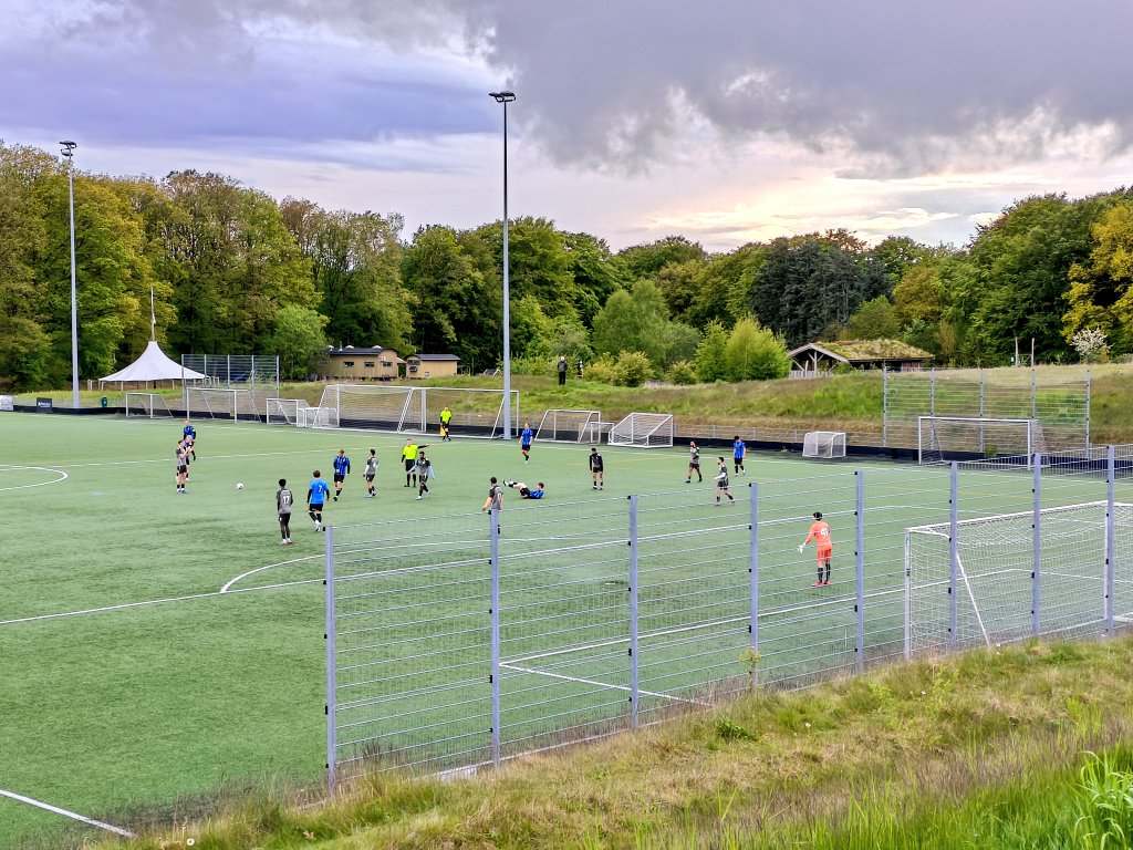 micpetersen's tweet photo. A trip to the north of Jutland was broken up with footie in the central, beautiful and hilly part of the peninsula. The promotion chasing hosts were soundly beaten. Plenty of elevated viewing but the ground looks work in progress 

Serie 1 (level 8)
Ry Fodbold v ACFC 1-3, att. 80 https://t.co/uvhorXCO9C