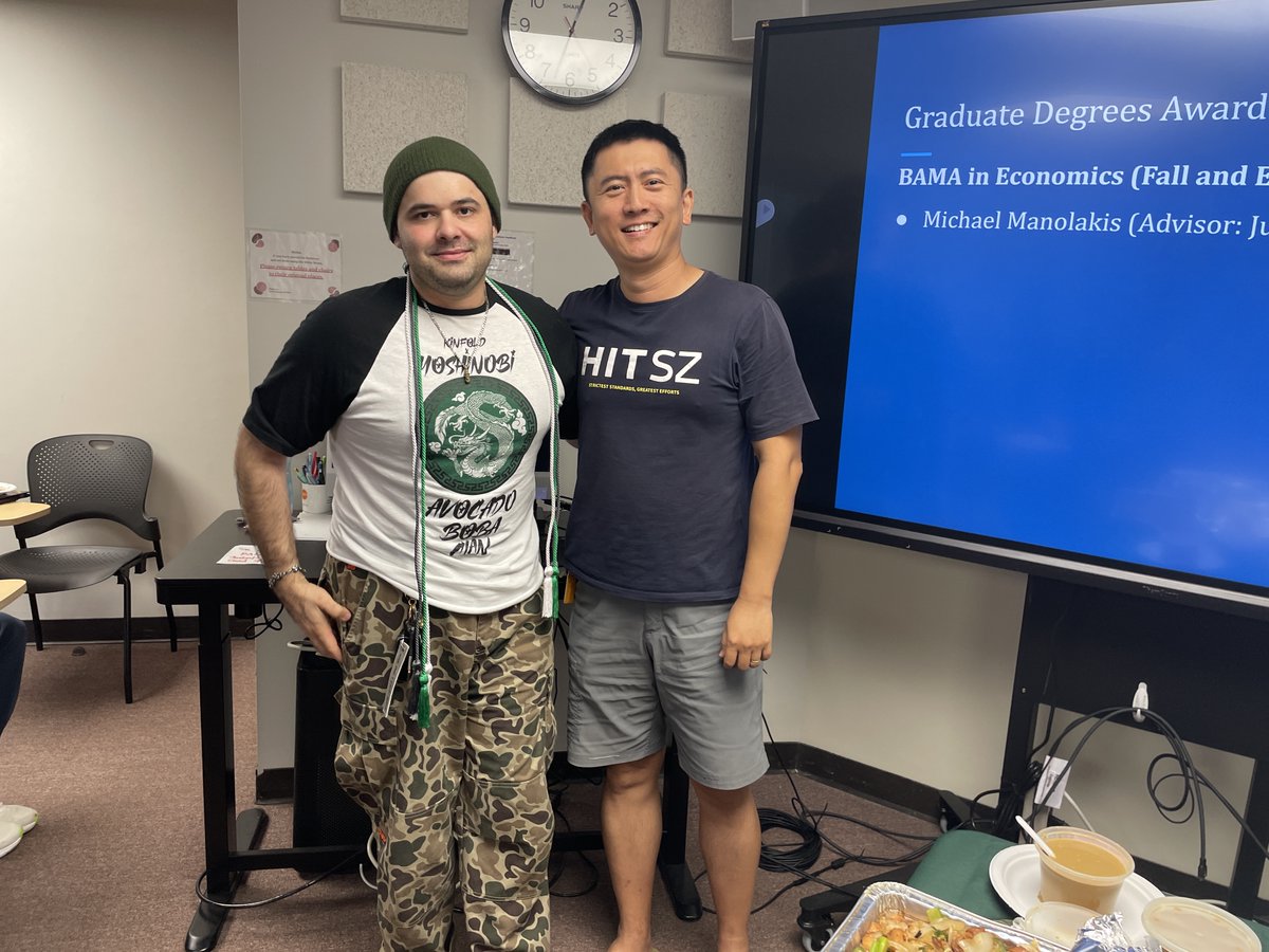 UHM_ECON's tweet photo. University of Hawaii at Manoa Economics Award Ceremony 🌺 The UH Manoa Economics faculty, staff, and students gathered to celebrate graduate and undergraduate students on their outstanding achievements!  #UHMānoa #UHM #UHEconomics #Economics #HigherEd #Hawaii #UniversityOfHawaii https://t.co/Nf3N3fdXAy