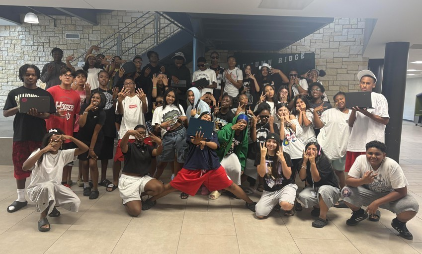 HumbleISD_ARMS's tweet photo. 8th Graders participated in  Senior Fit Day at the SWAMP! Loving our OUTFITS! 🐊 #CHOMP #FitDay #SWAMPLife https://t.co/tGmIdIvMUw