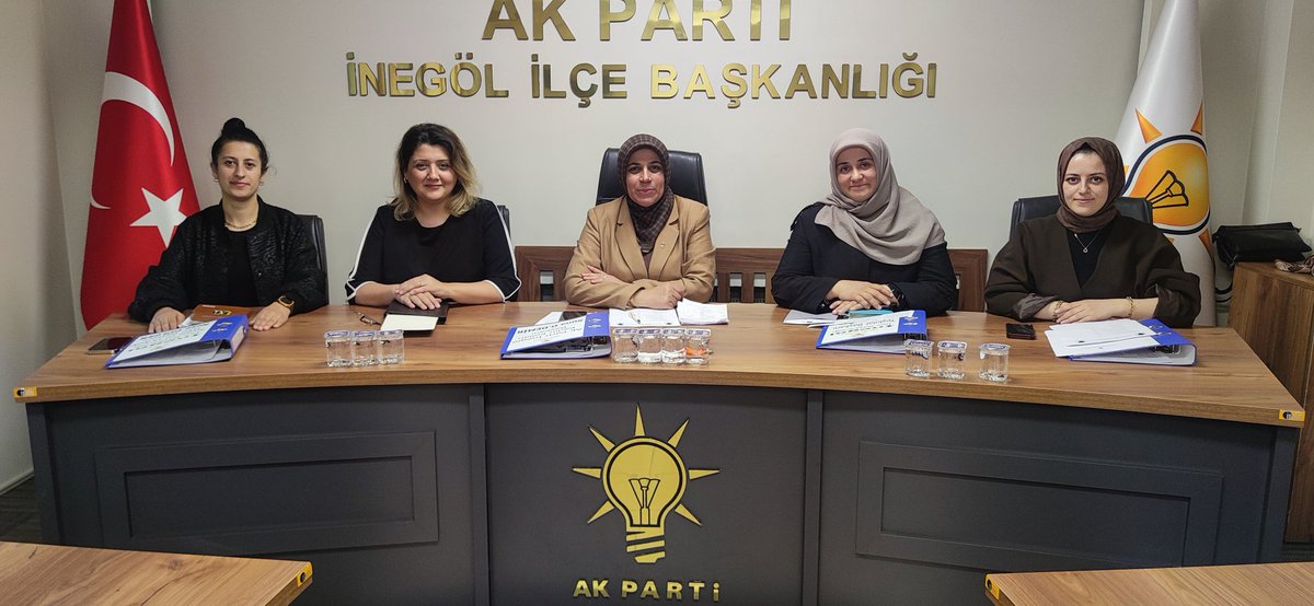akkadininegl's tweet photo. Haftalık Olağan Yönetim Kurulu Toplantımızı 
Kadın Kolları Başkanımız Suna Dardağan Demir Başkanlığında, İl Koordinatörümüzün katılımı ile gerçekleştirdik.

#akkadıni̇negöl
#i̇negöl https://t.co/eduawCh6mb