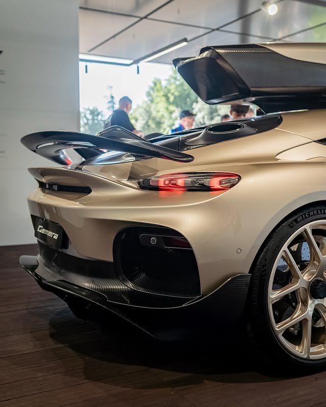 competitionreal's tweet photo. Koenigsegg Gemera 🔥 https://t.co/QZ5uEvsjp9