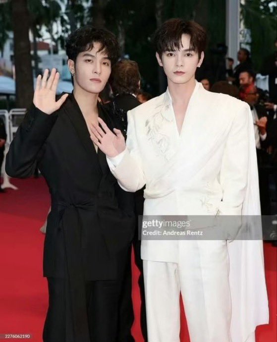 xizhaoglobal's tweet photo. 💛🧡 

 XIZHAO LIGHTS UP CANNES
#XizhaoAtCannes
#Xizhao https://t.co/gqToXMcNAz