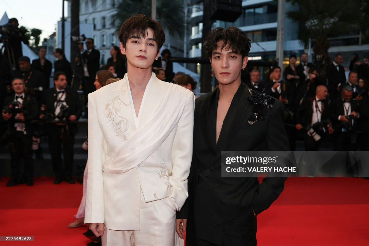 xizhaoglobal's tweet photo. 💛🧡 

 XIZHAO LIGHTS UP CANNES
#XizhaoAtCannes
#Xizhao https://t.co/gqToXMcNAz
