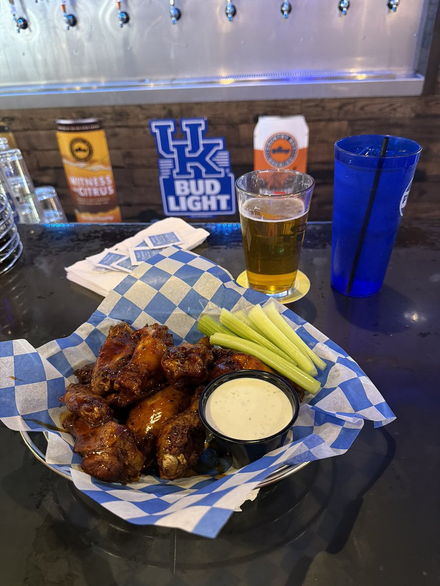 RiverToRupp's tweet photo. Take my money Diddy @KySportsRadio https://t.co/q59O0UGxoZ