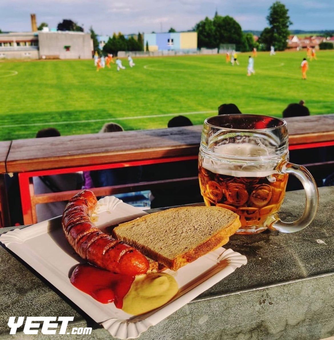 SportScran's tweet photo. Sausage and bread with a pint at TJ Sokol Slavonice (Czech lower leagues) 

🇨🇿 75 Koruna (£2.67) ⚽️ https://t.co/sexHp5JADg