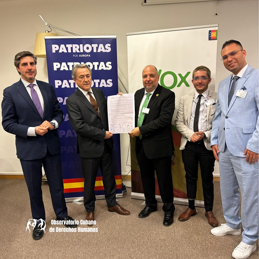 observacuba's tweet photo. Muchas gracias a los eurodiputados @jm_frias y @hermanntertsch miembros de @AltRightEspana por su valioso apoyo al Acuerdo de Liberación impulsado por la coalición Pasos de Cambio y la Asamblea de la Resistencia Cubana; un plan abierto a todos los demócratas y, muy especialmente, al pueblo cubano.

#Cuba #DerechosHumanos #OCDH #UECubaSOS