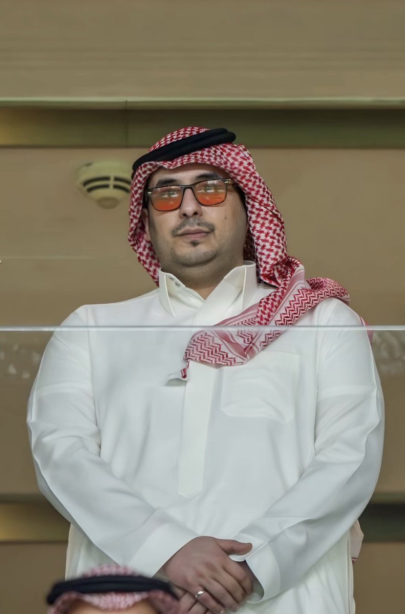 naseralmohamed's tweet photo. @1t 

يا سيّدي ياللي عظيمه مزاياك
ياكبر منزلتك ويا كبر شانك

على انّي اهلالي لكْن لاعدمناك 
ودي لو ان النصر فايز عشانك 💛

#ناصر_الثبيتي https://t.co/n3LKZ6bQDO
