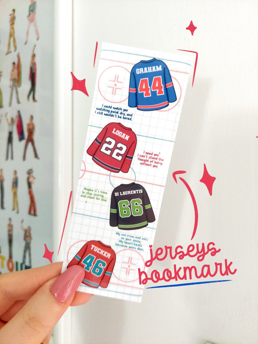 hereidrawagain's tweet photo. The Off-Campus collection just dropped 🎉🎉

We’ve got new bookmarks, stickers and our newest addition 🥁… magnetic bookmarks!!!!! All inspired by our favorite Briar U team 🫶🏻

The only question now is: which jersey are you going to pick?

#offcampus #ellekennedy #smallbusiness https://t.co/C7S28gTl3f