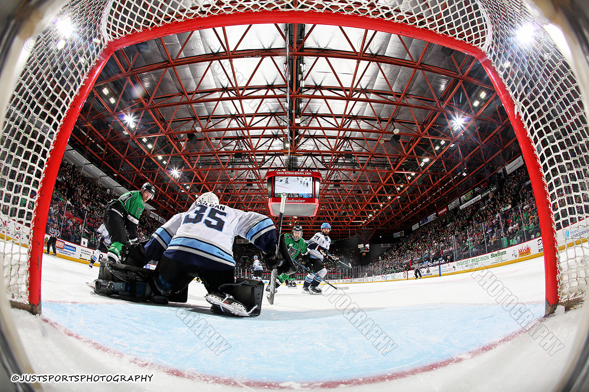 JustSports_AHL's tweet photo. 05-08-2026 BINGHAMTON BLACK BEARS vs PEE DEE ICECATS - NETCAM

@BlackBearsFPHL
@PeeDeeIceCats
#PeeDeeIceCats
@PocketWizard
@CanonUSApro
#pocketwizard
#remotecamera
#RemoteCameras
#makeitpossible
#whereistheremotecamera
#funwithremotes
#netcam
#goalcam https://t.co/WkXfIhYAQv