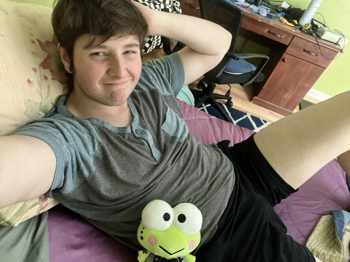 Adam Hyposelenia tweet media