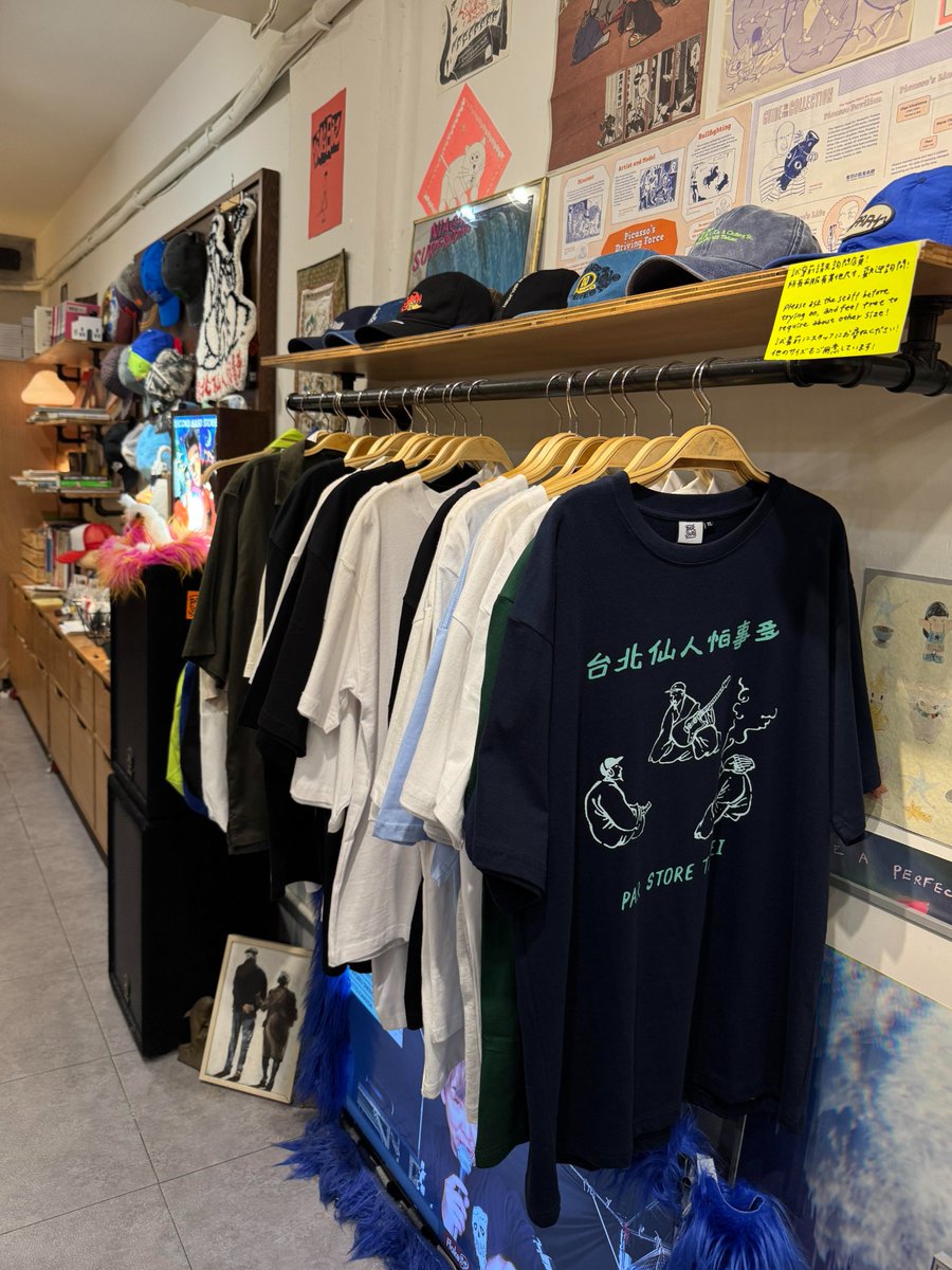 sktahnu's tweet photo. この小さなお店はなかなか良い感じですね。ここに来る人も多いです。 https://t.co/7dkpFmtdiG