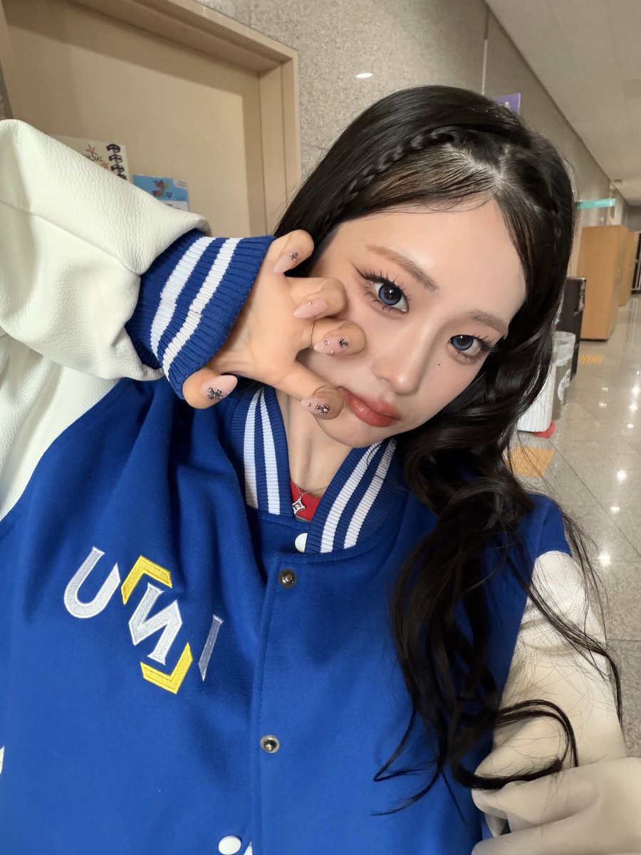 쭌 tweet media