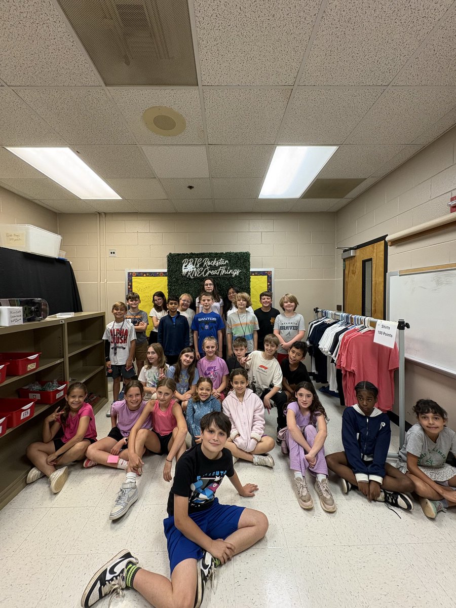 mcbenitez26's tweet photo. Last time at the PBIS store this year! So thankful for these students! #RNEGreatThings https://t.co/TDtaByRiJD