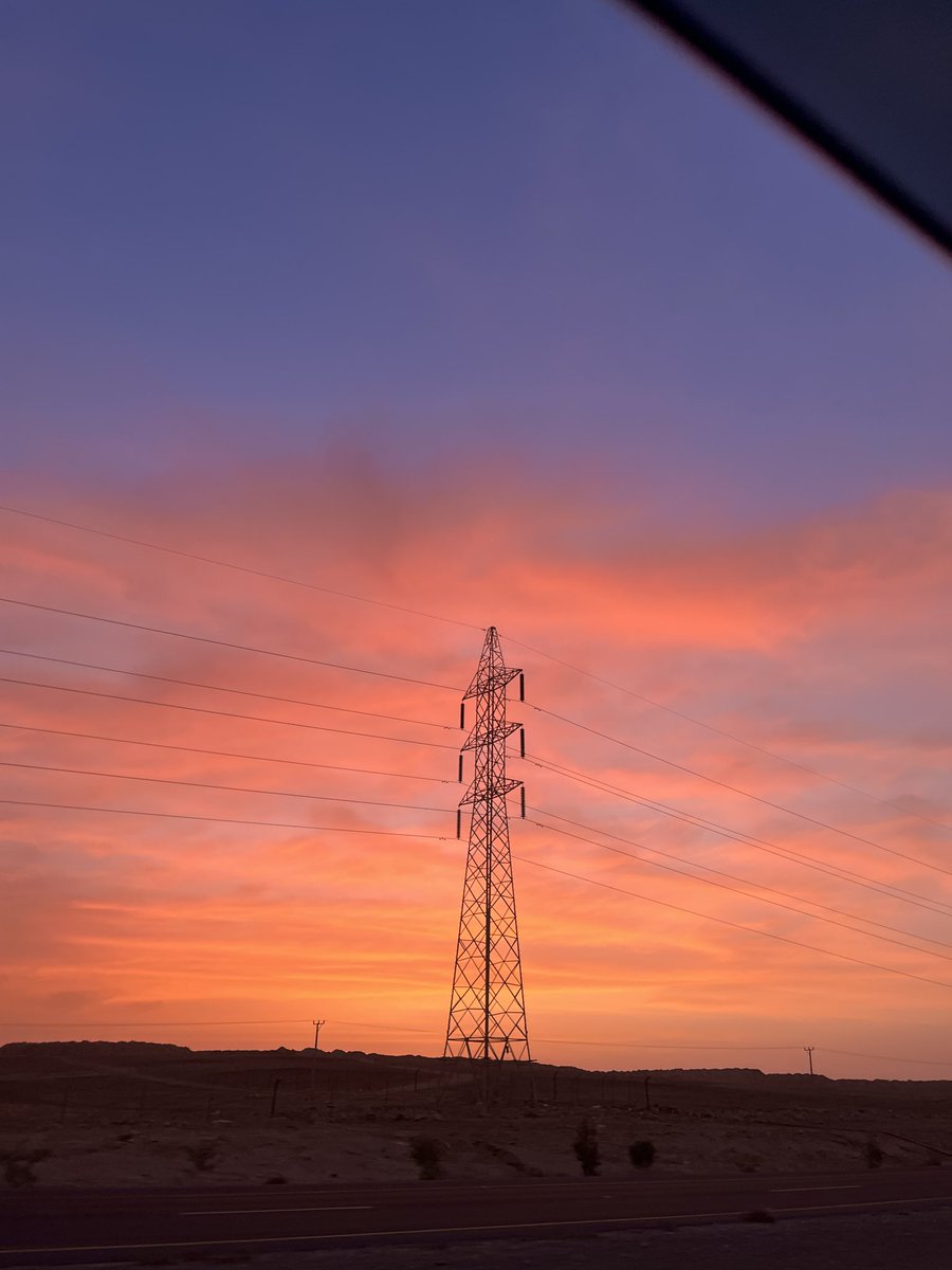 Dani_A37's tweet photo. Sunsets keep me sane https://t.co/94CF4lj7ba