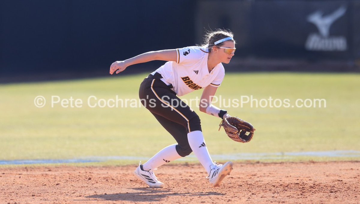 KKotzmacher's tweet photo. After much prayer and thought I have decided to enter the 2026 transfer portal! Grateful for my time at Western Michigan and I can’t wait to see what the future holds!
3 years of eligibility
C/INF/UTL
3.81 GPA
651-755-6732
Kkotzmacher@gmail.com
@SoftballPortal @SpeedCoachHolt https://t.co/Ny6qZYa6Hk