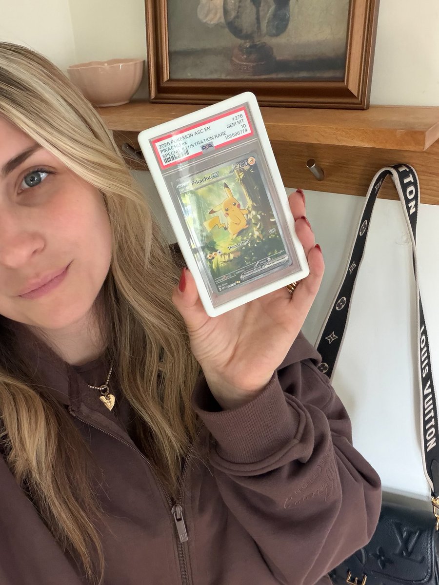 Ericka’s Venusaur tweet media