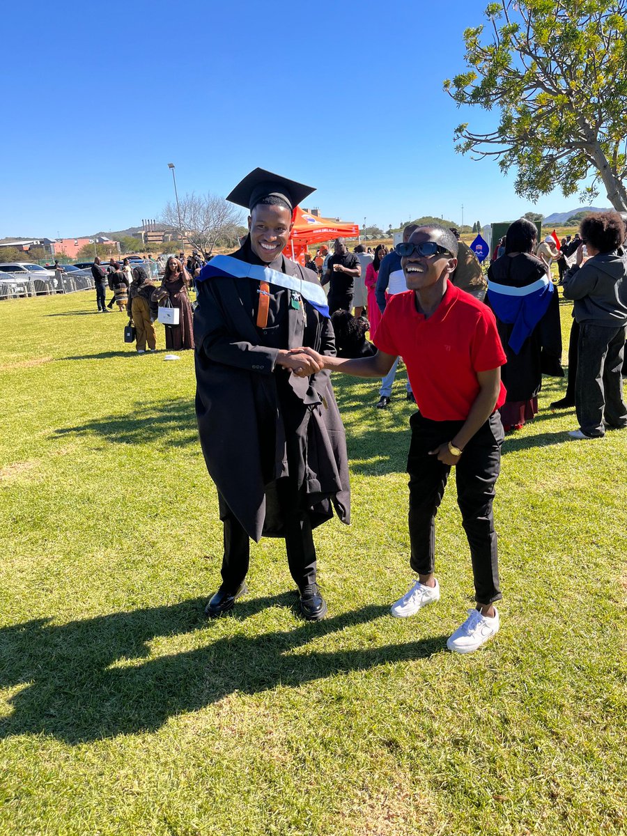 Tsimigacy's tweet photo. DR KODIBONA 🔥🔥🔥 https://t.co/93rT0n5PRZ