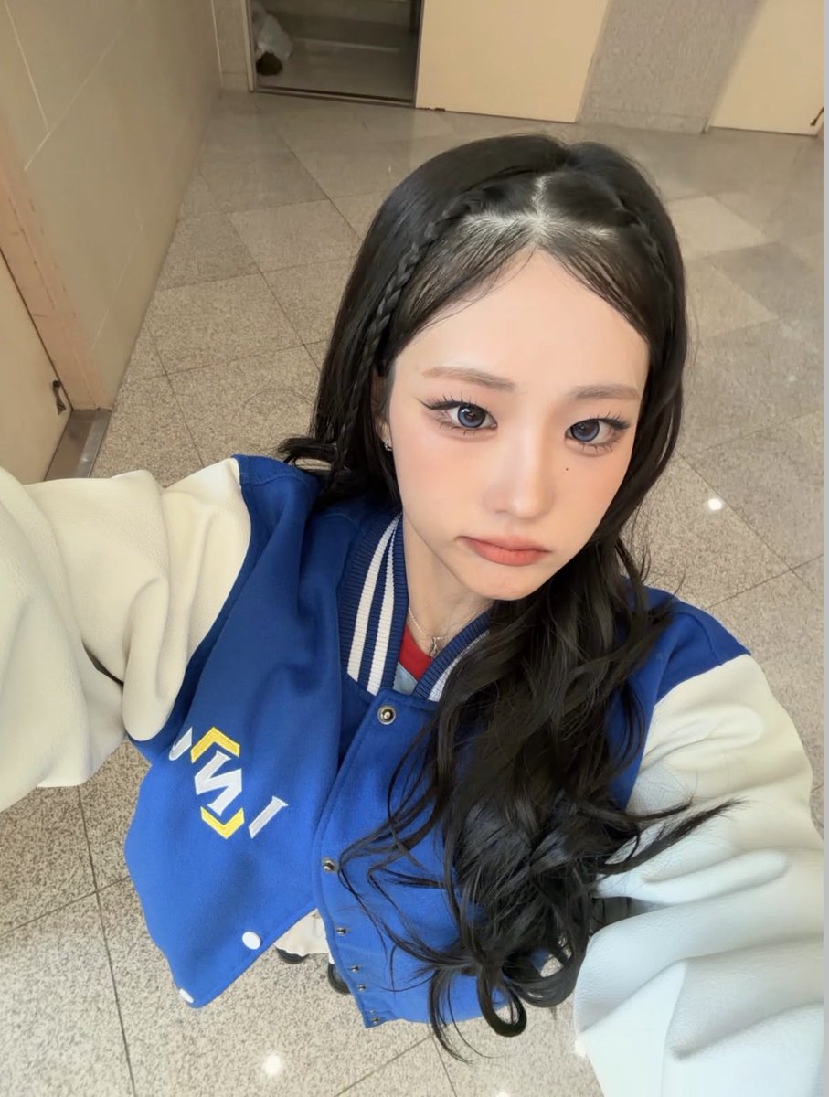 쭌 tweet media
