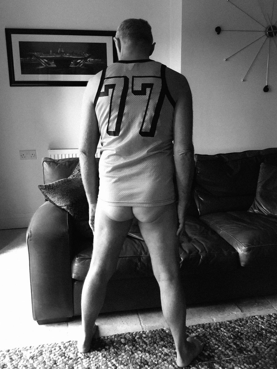 jck1938's tweet photo. 13 mai
Recto-verso en marcel !
@JohnSilverXXX https://t.co/doddxXEuow
