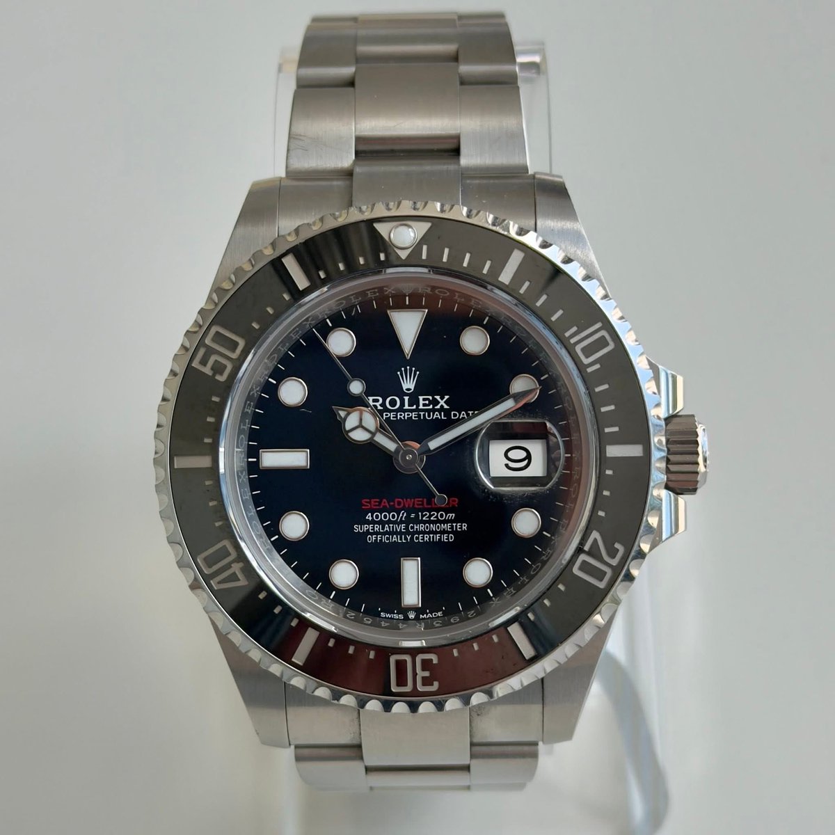 GG6700_'s tweet photo. #Rolex Ref 126600

$12,400 + label 

Year on card: 2020

Condition: needs a polish to make retail ready. Complete full set

#Houston #LuxuryJewelry #Rolex https://t.co/biFZDKeXUa