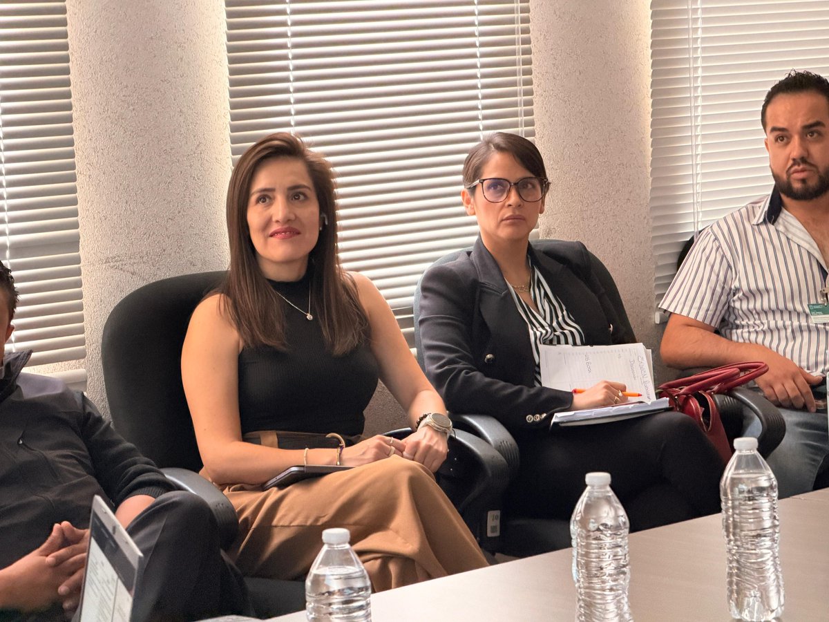 HCentralSLP's tweet photo. 🏥 Se llevó a cabo la Primera Sesión Ordinaria del  #COCODI en el HRAE #IMSSBienestar “Dr. Ignacio Morones Prieto”, un espacio de trabajo orientado al seguimiento de acciones, evaluación de resultados y fortalecimiento de los procesos institucionales. 📊 https://t.co/j9cjCdzfnC