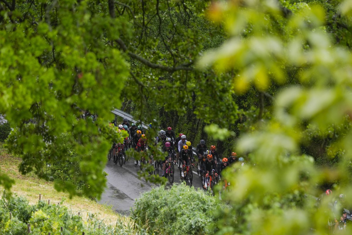 Giro d'Italia tweet media
