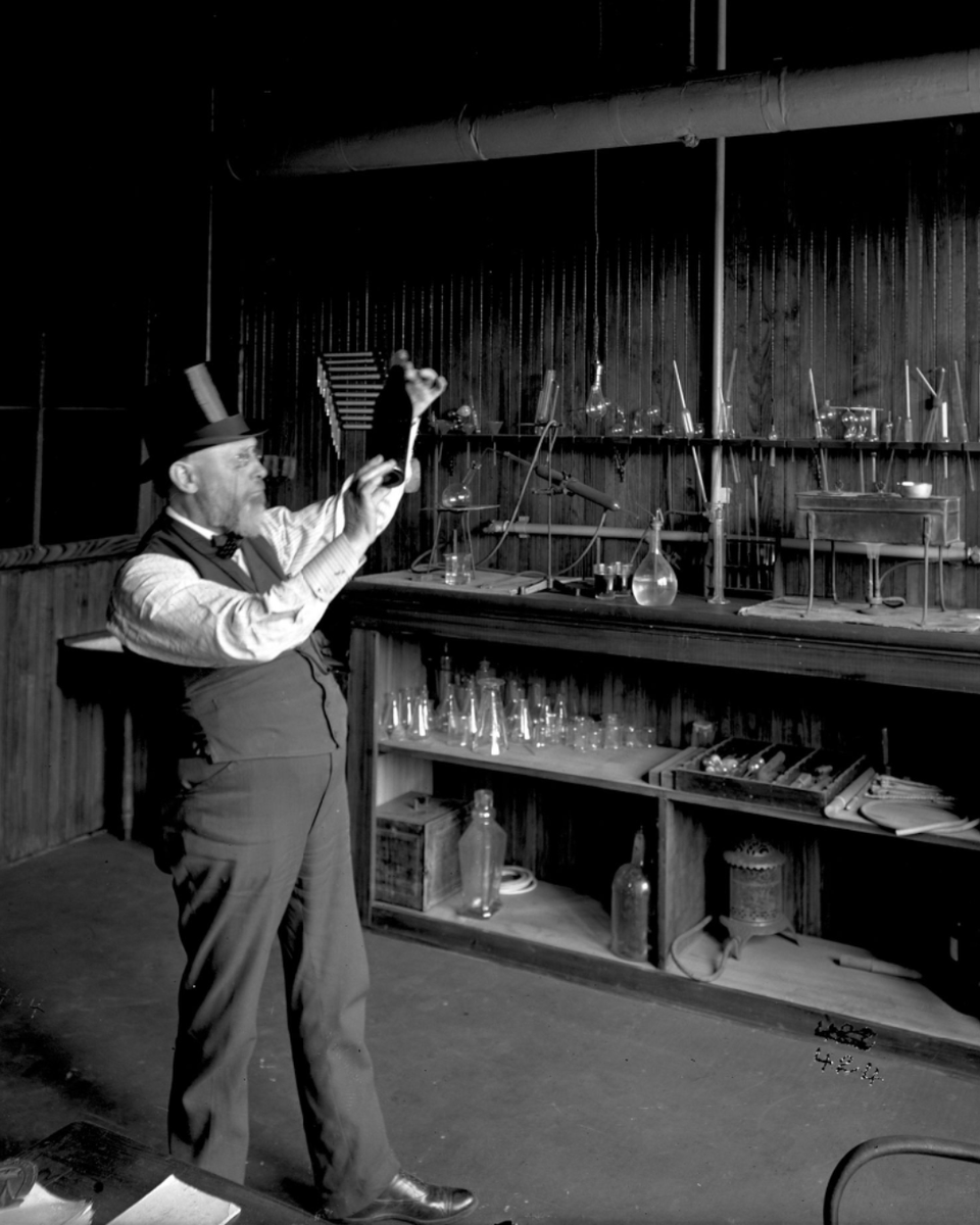 Heinz History Center tweet media
