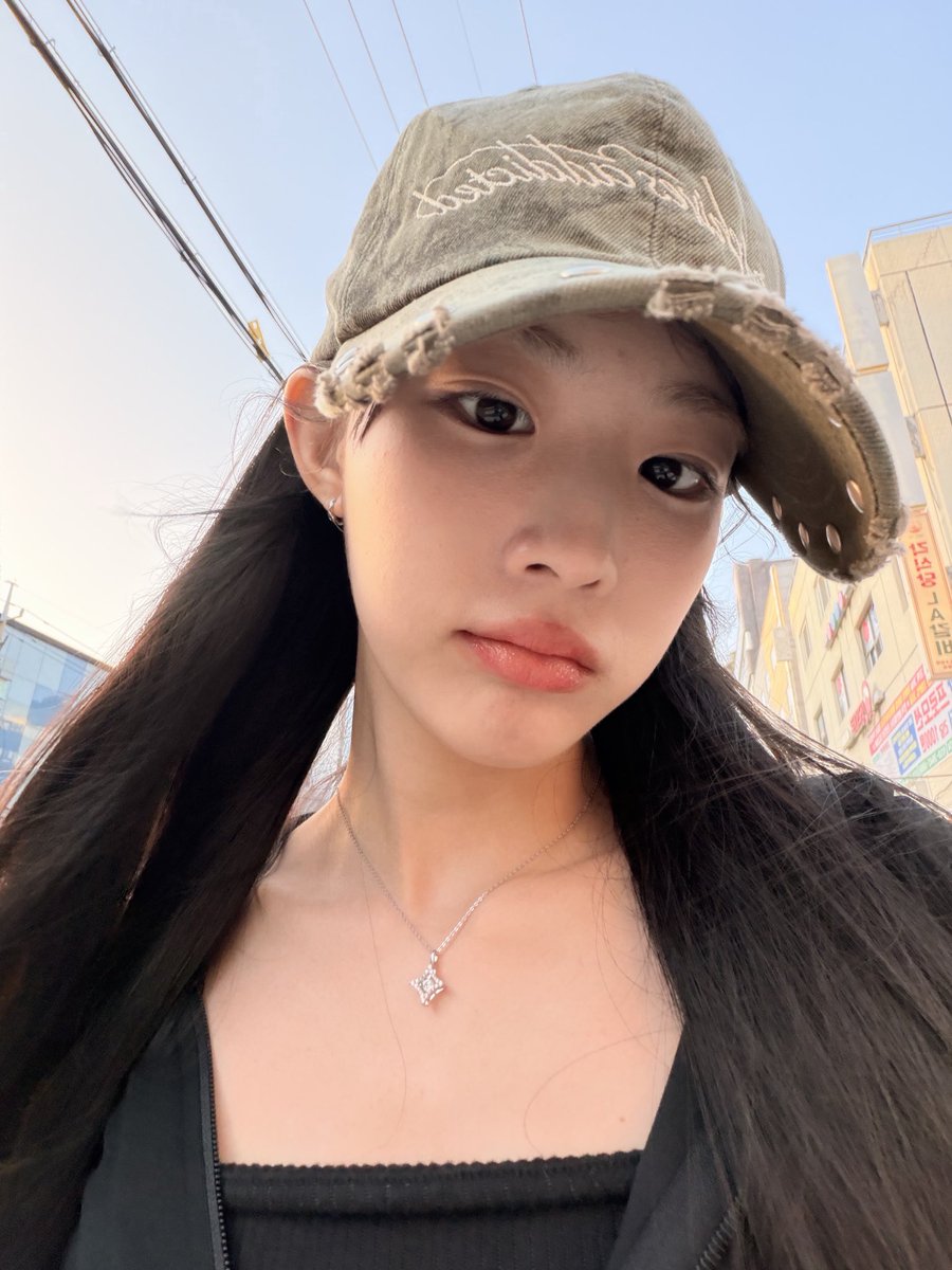 쭌 tweet media