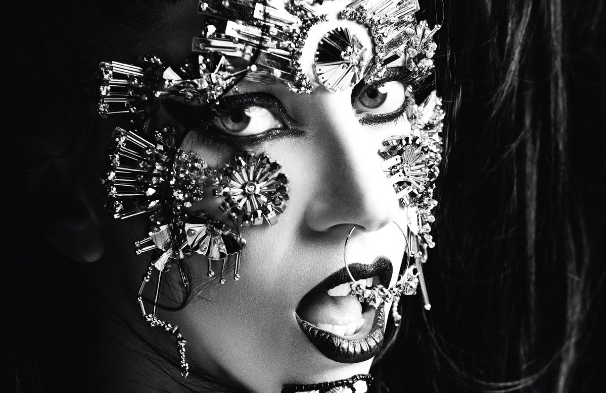 Gaga Daily tweet media