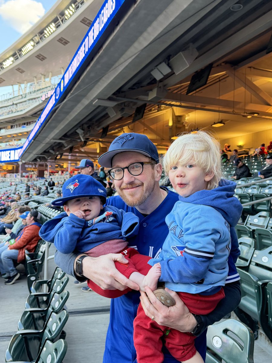 Blue Jays Dad tweet media