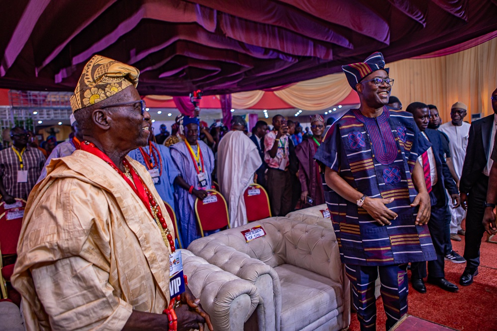 Seyi Makinde tweet media