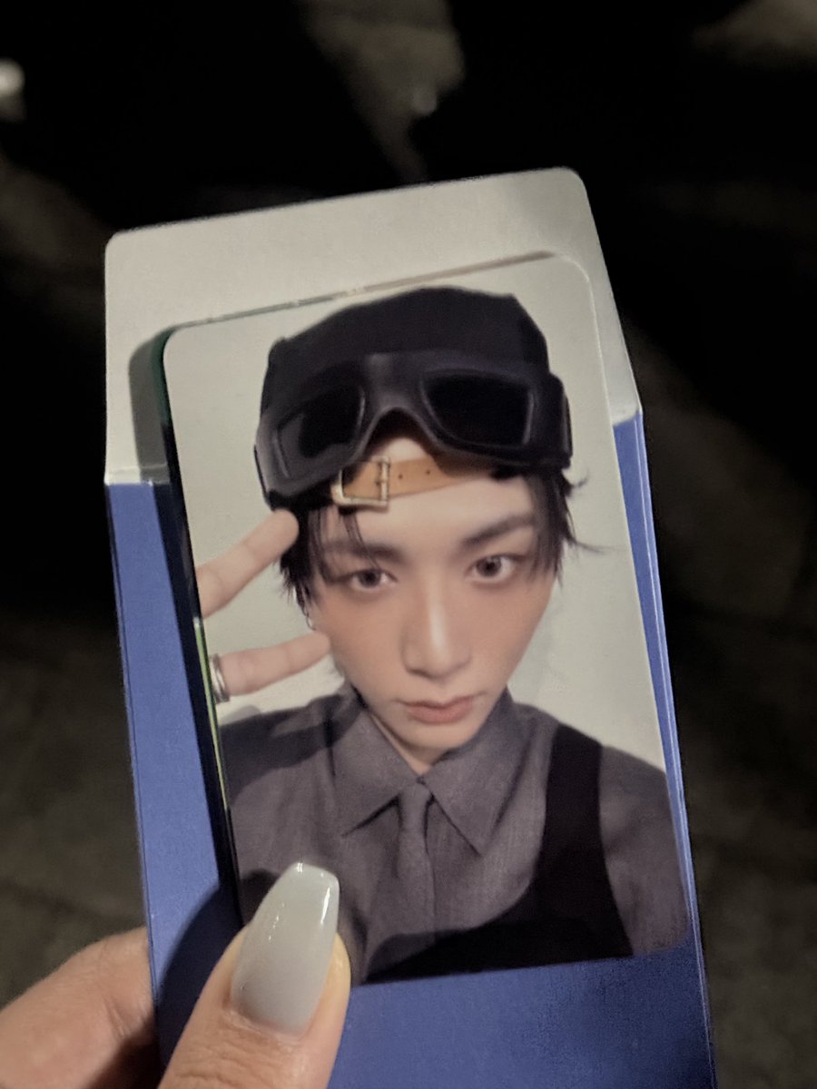 탱 tweet media